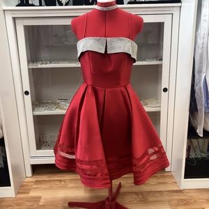 Dave and Johnny Short Formal Dress size 6